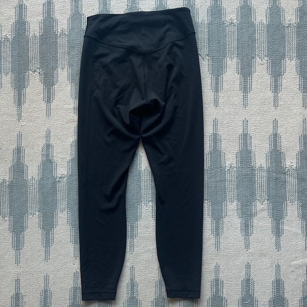 Lululemon Wunder Under SmoothCover 25” size 8 - Picture 3 of 4